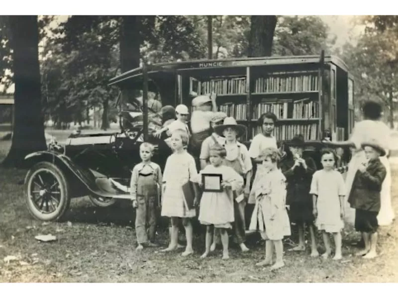 1923 First Bookmobile