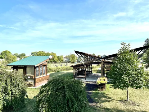 Picture of Garden Area at Maring-Hunt Library