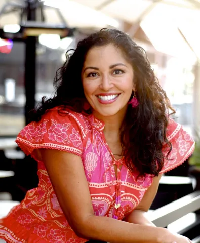 Photo of the author Aimee Nezhukumatathil