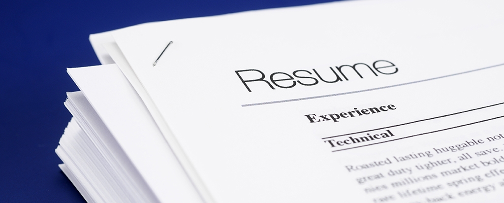 picture of a stack of resumes